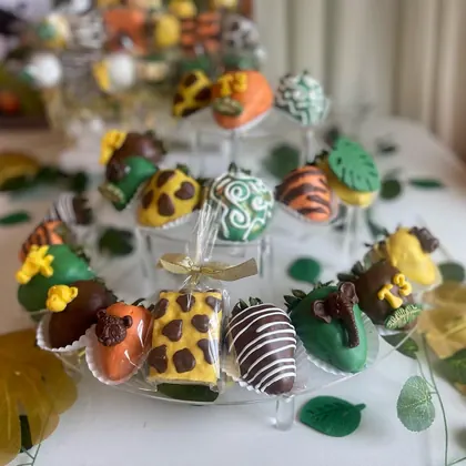 Made with LOVE Drizzled Sweets by Arnela, business photo 2