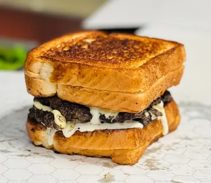 Simply Good Burgers Restaurant, business photo 4