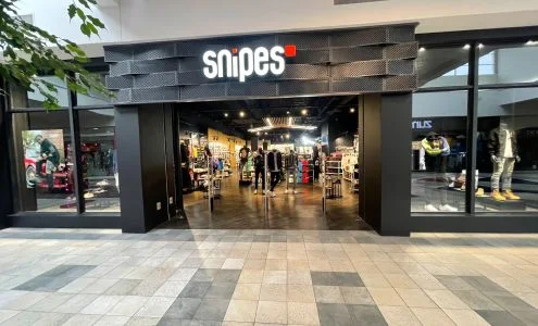 SNIPES business photo